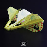 *Condor AXE Player Series Dart Flights - Miyu Miyawaki - Thunderbolt Bear - Standard - Yellow