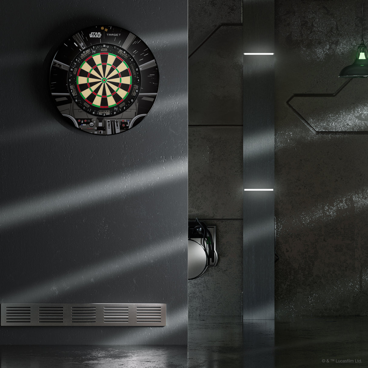 Target Star Wars Bundle - Millennium Falcon - Dartboard & Surround
